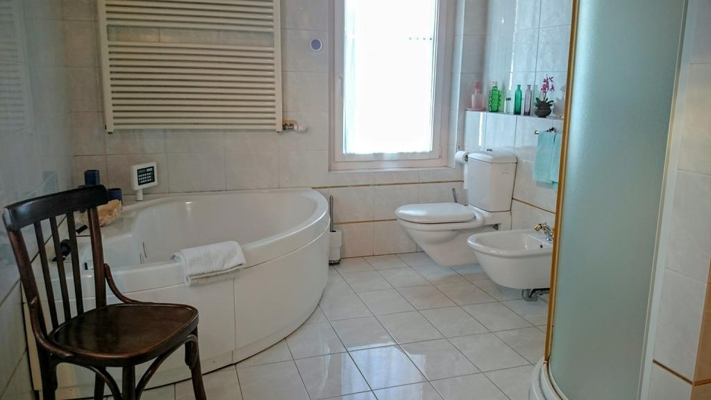 B&B Villa Dei Pini Domegliara Kültér fotó