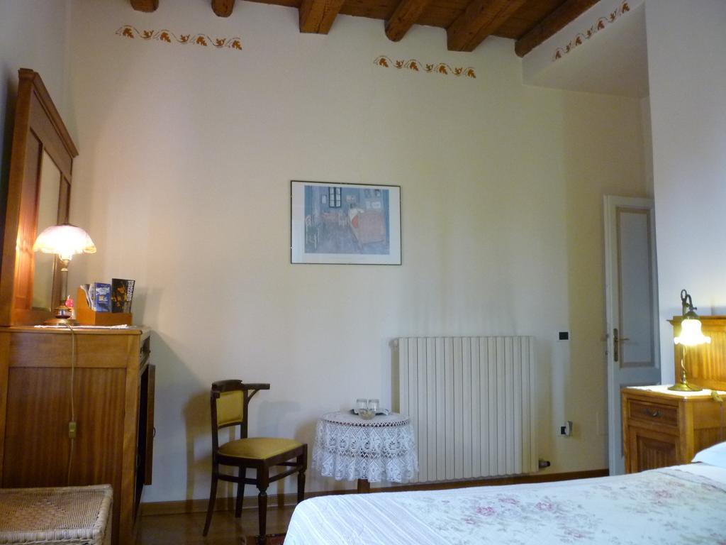 B&B Villa Dei Pini Domegliara Kültér fotó