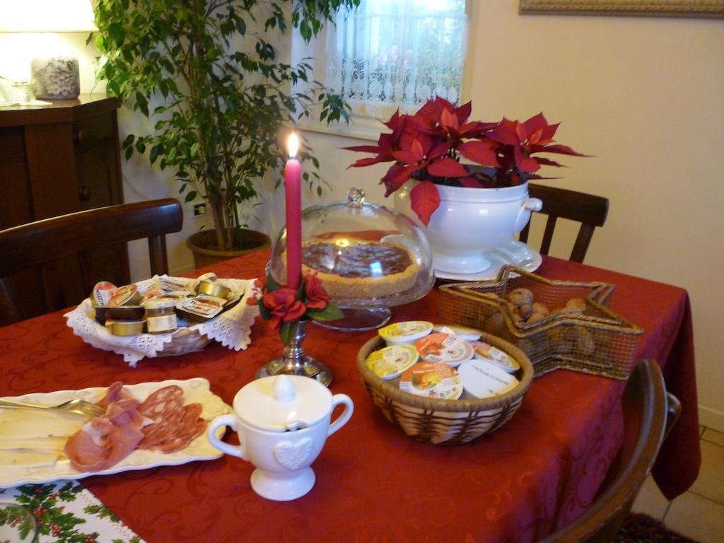 B&B Villa Dei Pini Domegliara Kültér fotó