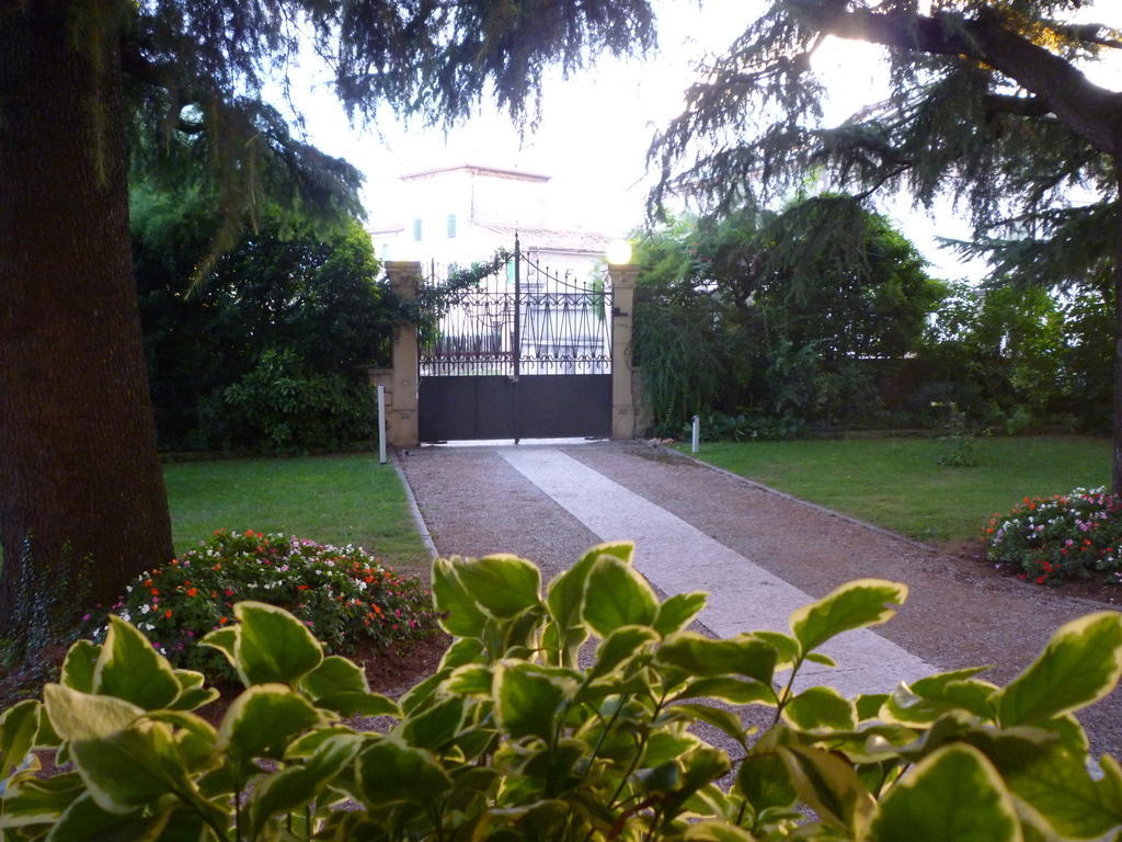 B&B Villa Dei Pini Domegliara Kültér fotó