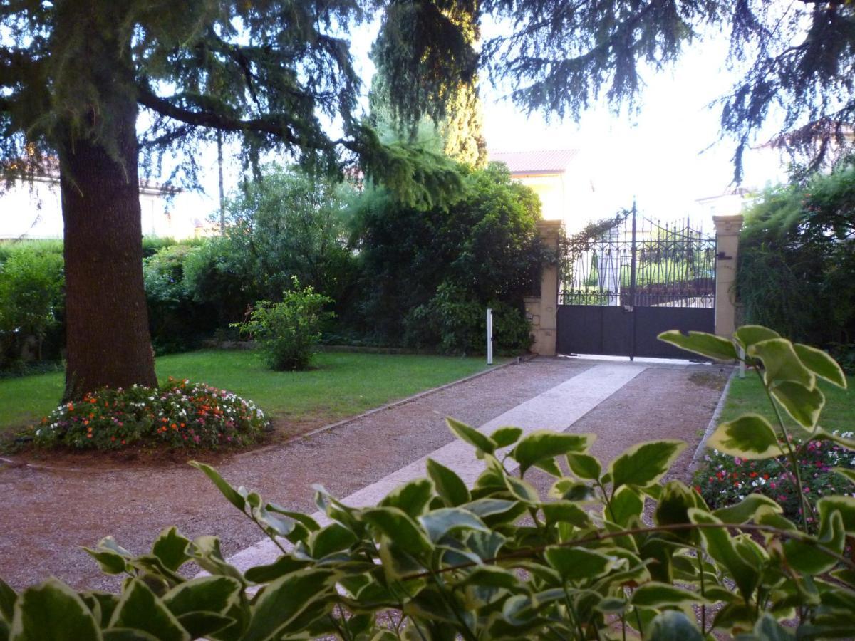B&B Villa Dei Pini Domegliara Kültér fotó